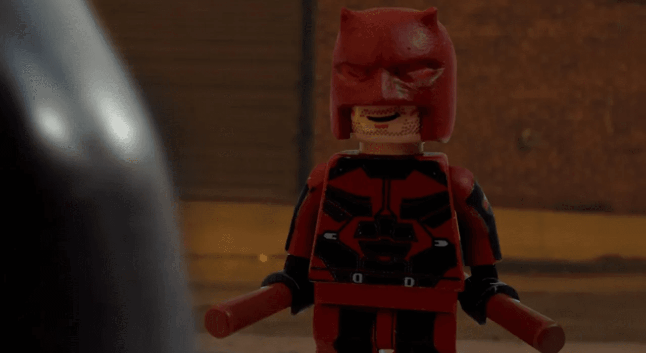 versão em LEGO do trailer oficial de Demolidor: Renascido