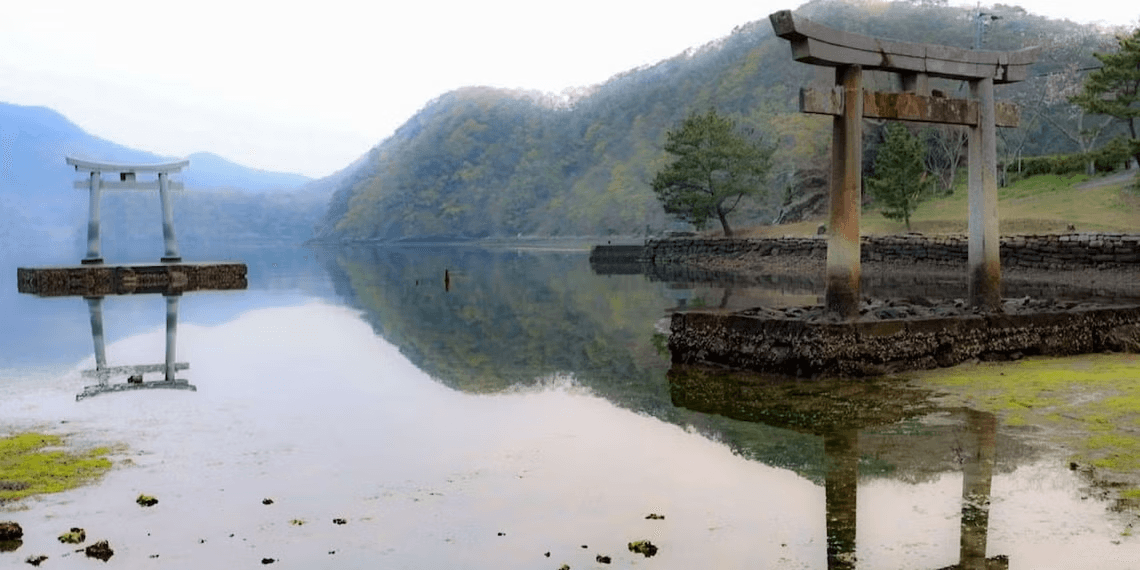 Watazumi Shrine, Famoso entre Fãs de Ghost of Tsushima, Bane Turistas Após Ato de Desrespeito