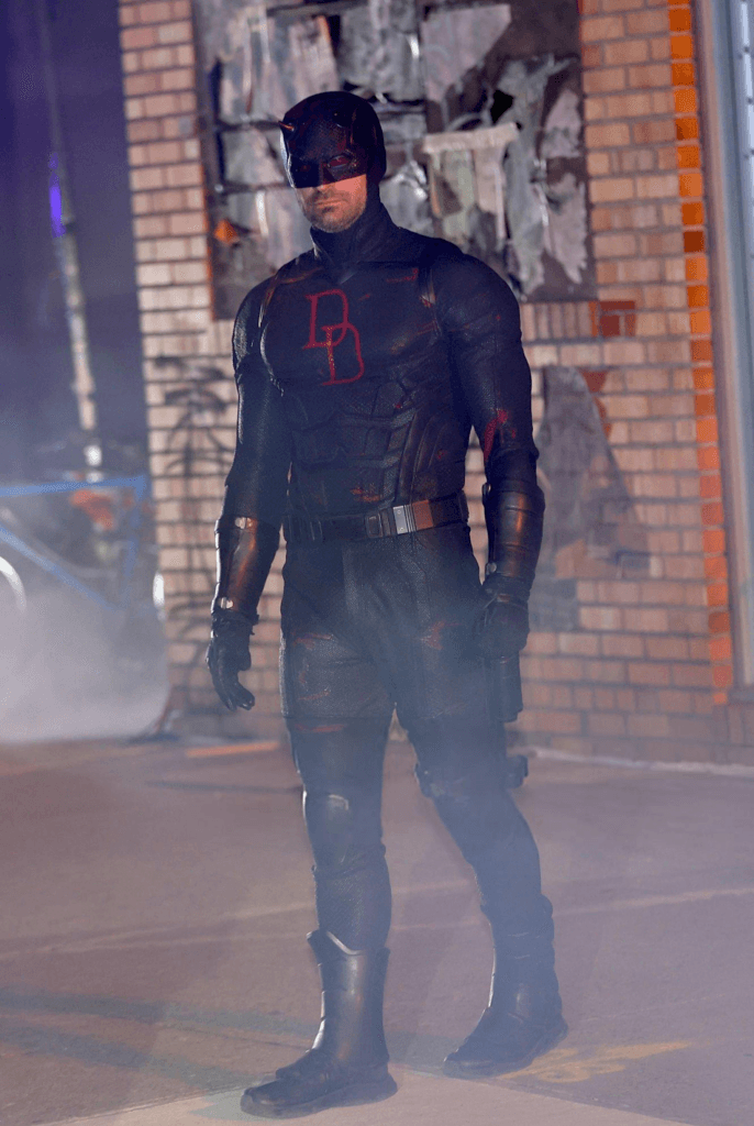 Demolidor: 2ª temporada de Renascido revela novo traje sombrio com emblema clássico